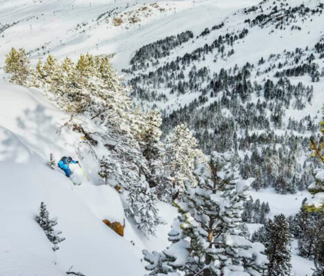 ANDORRA SKI PROGRAM MOUNTAIN HOSTEL TARTER