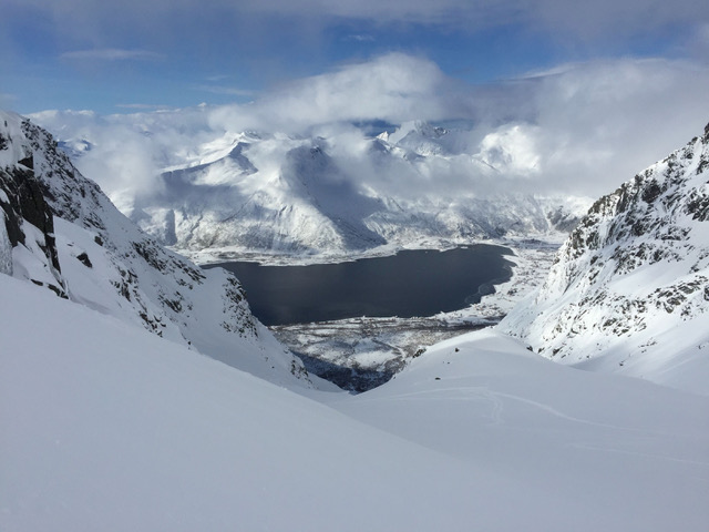 Esquí de montaña en las Lofoten