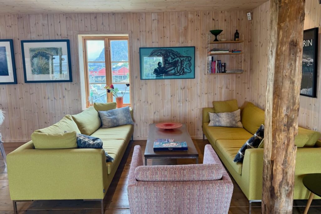 Lodge Principal Lofoten sala estar